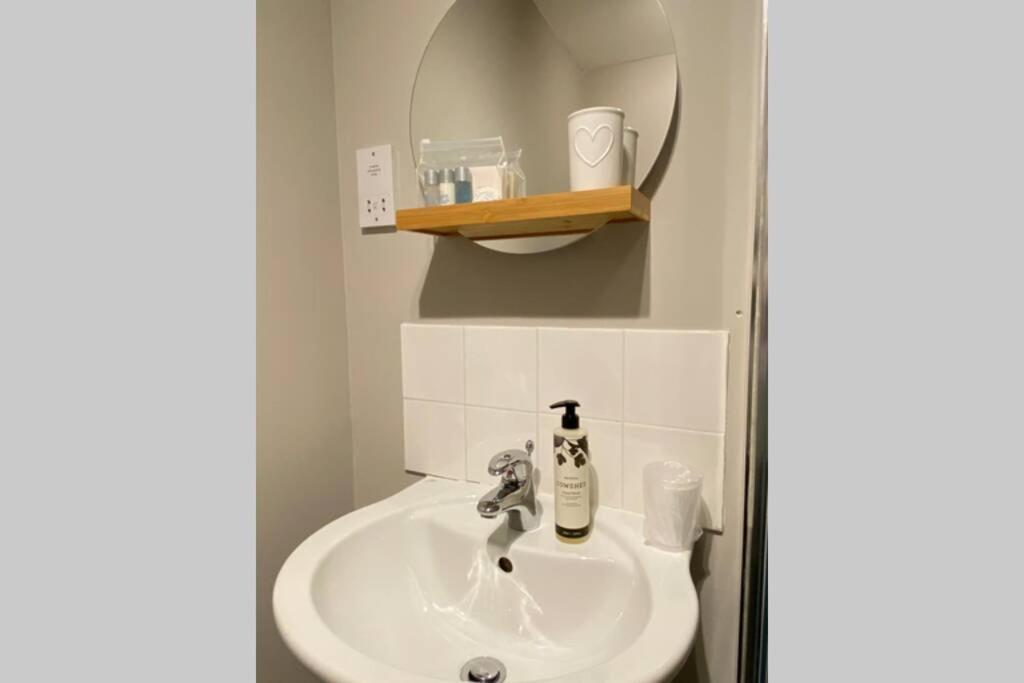 Peter Pan Apartment In The Heart Of Inverness New Translation Exteriér fotografie